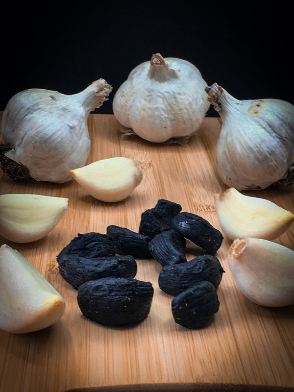 Mesquite Smoked Black Garlic with Cayenne Pepper (Hot)